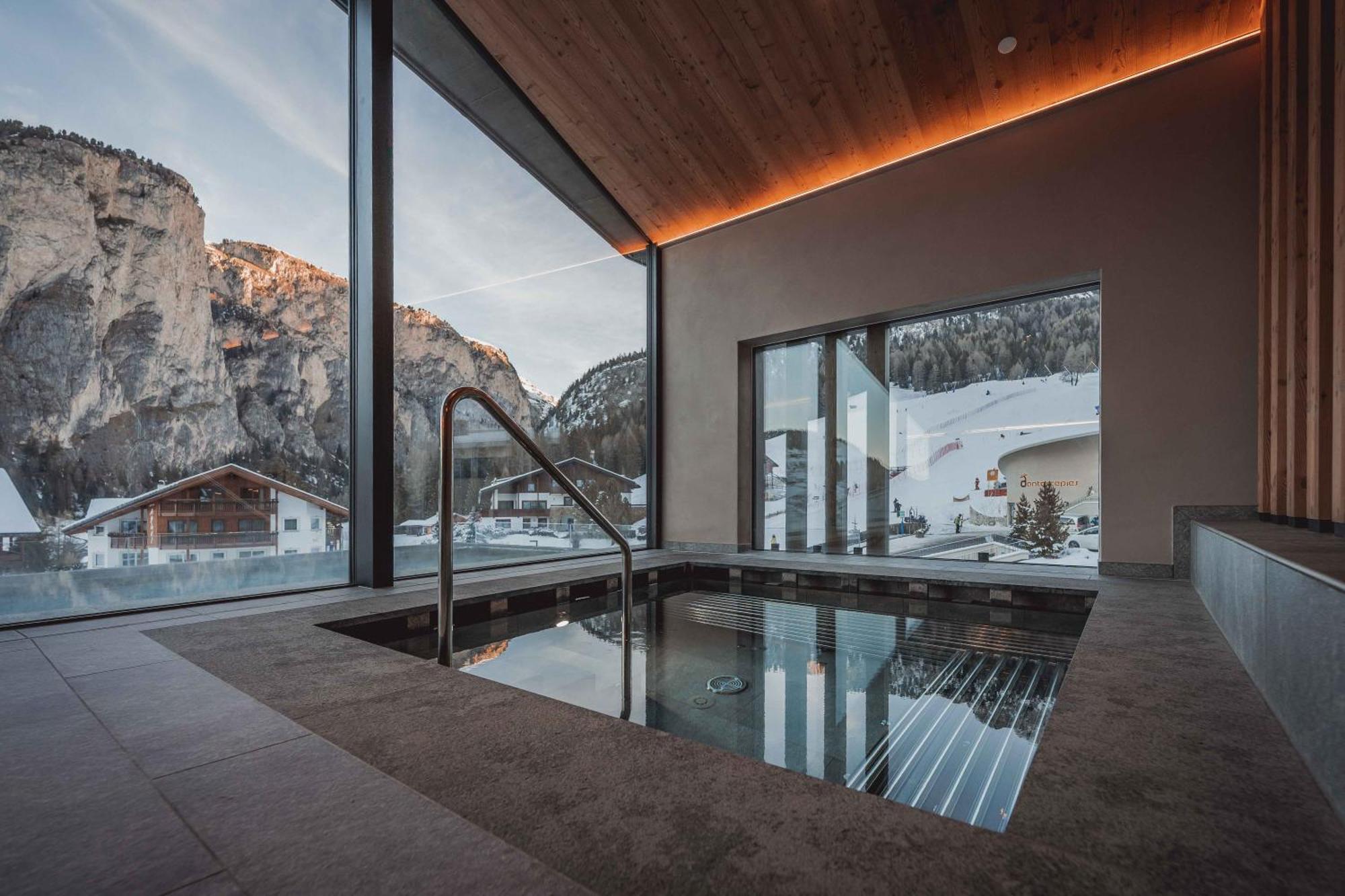 Hotel Continental Dolomites 4*