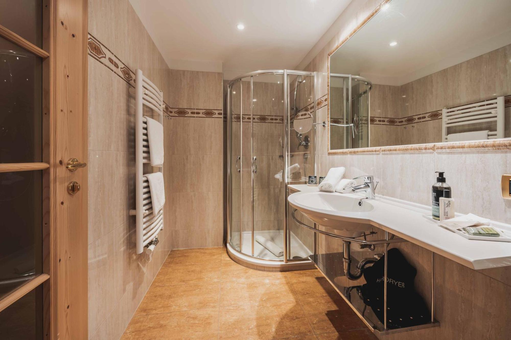 Hotel Continental Dolomites 4*